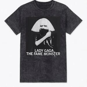 NWOT Adult 2XL Lady Gaga The Fame Monster Graphic Print Band T-Shirt